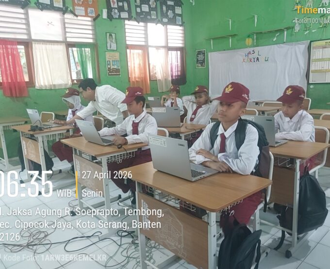 Siswa Siswi Kelas 6 Sekolah Rakyat Dasar Terintegrasi 37 Serang Ikuti Tes Kemampuan Akademik